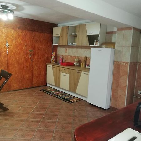 Rustic Rooms Rîşnov Eksteriør bilde