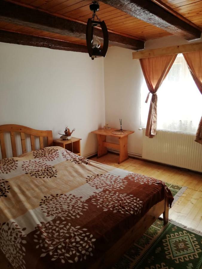Rustic Rooms Rîşnov Eksteriør bilde